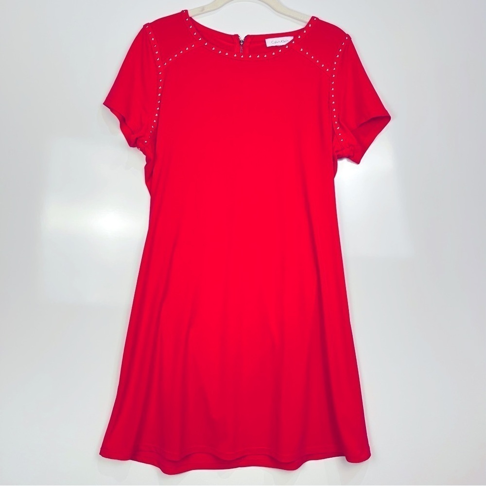 Calvin Klein Fuchsia Pink Short Sleeve Shift Dress with Gold tone Stud Accents